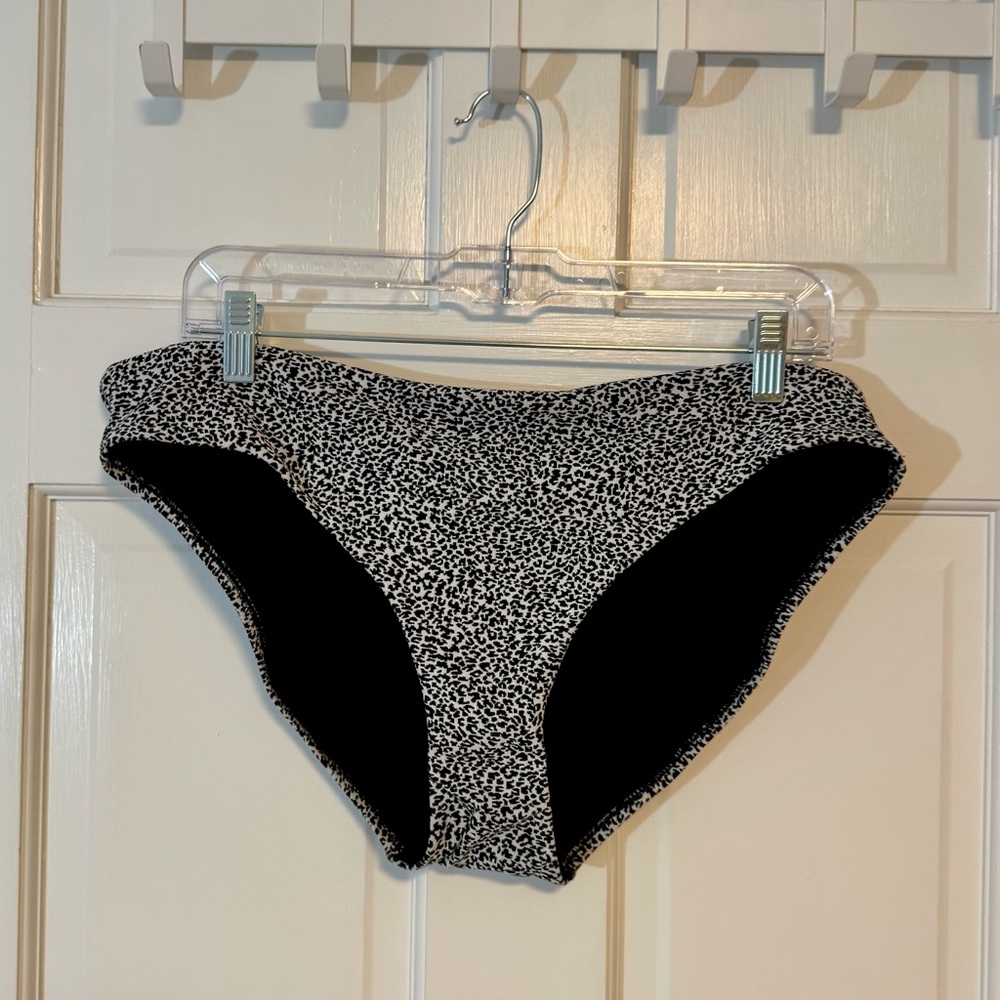 Athleta | Textured Bikini Bottom, Black & White Jacquard, Size XL - EUC